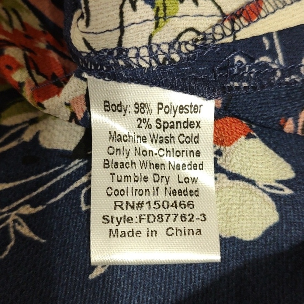 Fun 2 Fun Blue Floral Print Vneck Blouse - Picture 4 of 4